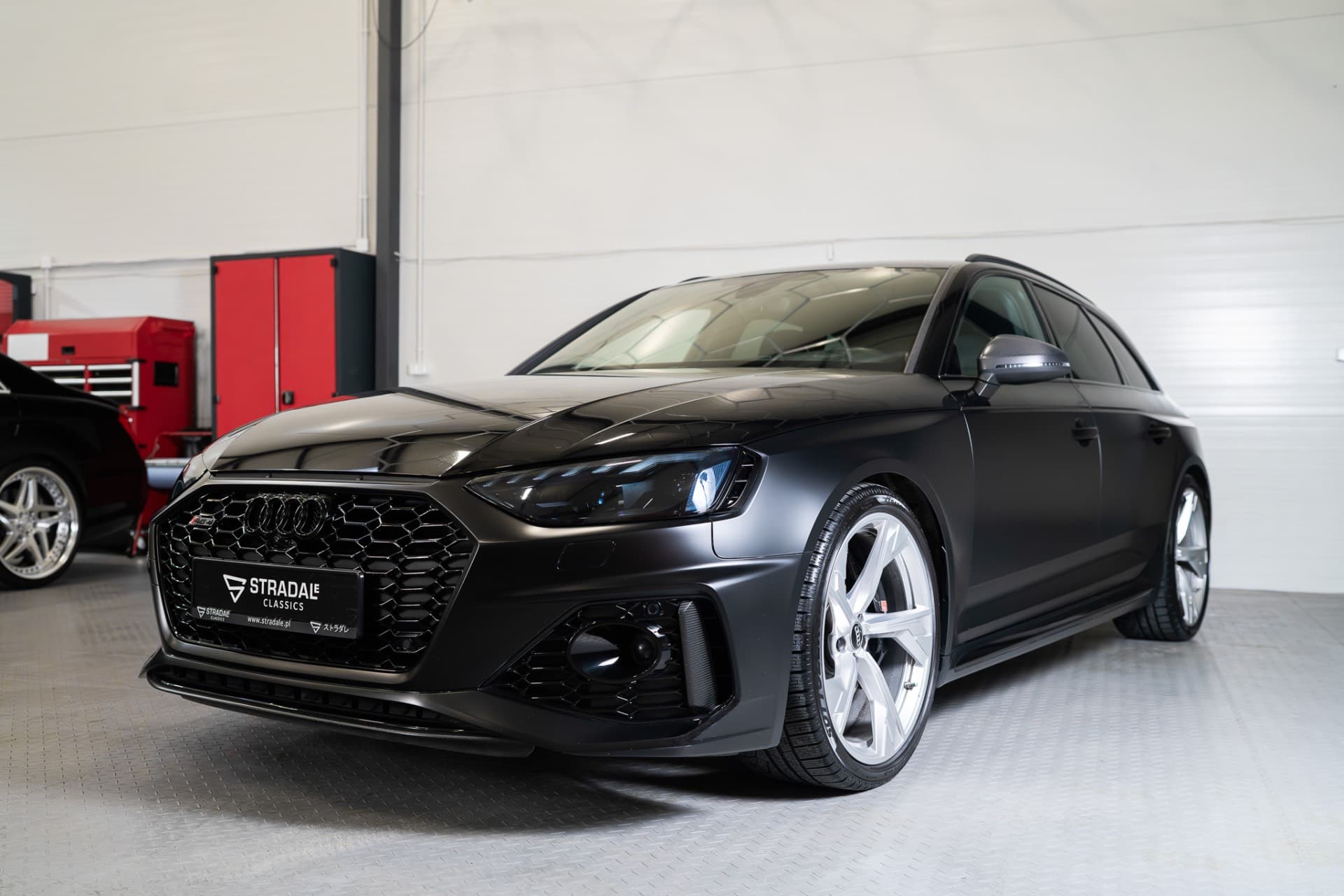Audi RS4 B9 Avant, widok 1