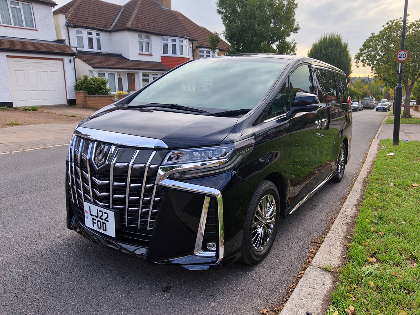 2022 Toyota Alphard 3.5 V6 Executive Lounge S 4WD Auto Low Mileage